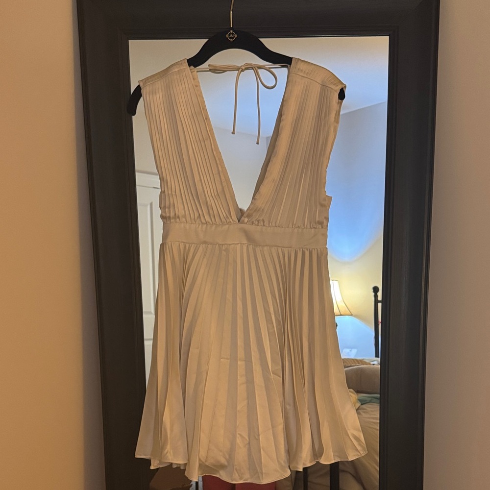 Abercrombie & Fitch Ivory Pleated Mini Dress